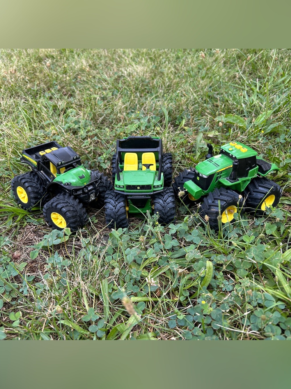 John Deere toy truck and tractors with light and sound